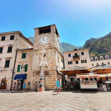 Bay Of Kotor View Apartment With Pool Prčanj Exteriér fotografie